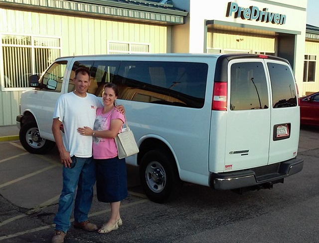  Thompson Illinois Chevrolet Express Van Dealer